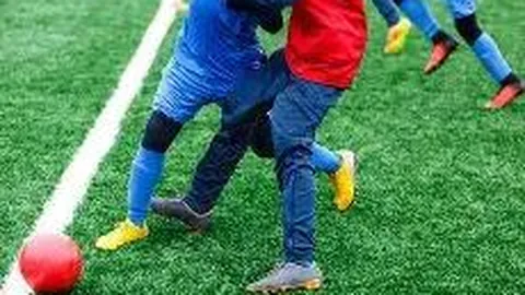 中超霸主梦碎？亚洲赛场笑谈时！海港豪强，膝盖韧性何在，还能挺立几回？